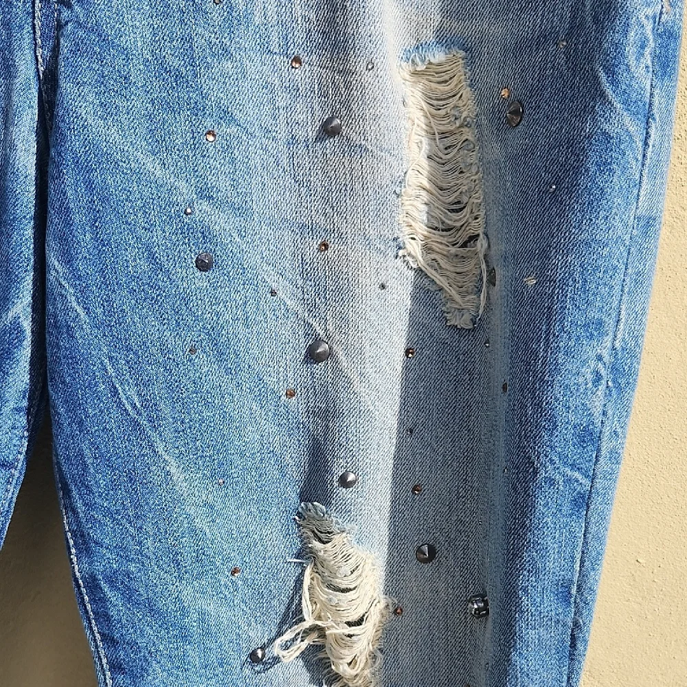 Vtg Made In Italy Distressed Cropped Blue Jeans With Stone Adornments - Picture 8 of 12